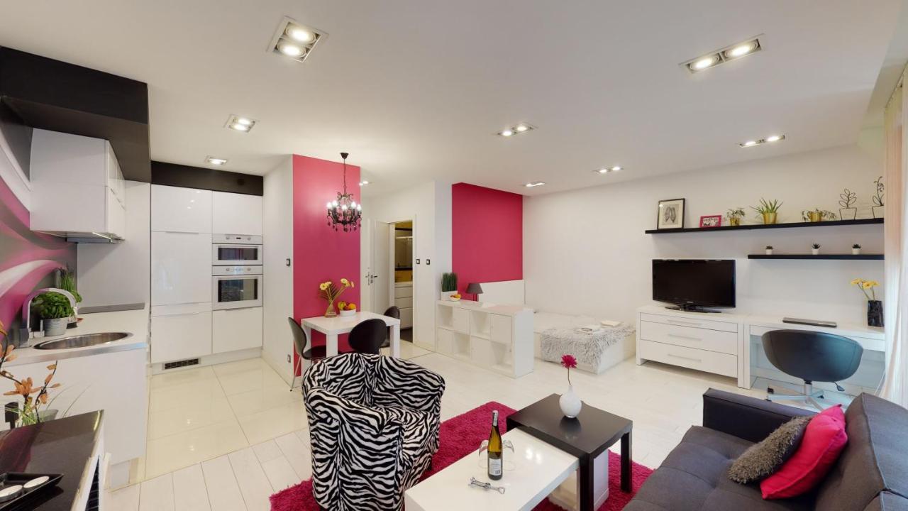 Pink Apartment Rydygiera 2A Tectum Apartments Wrocław Exterior foto